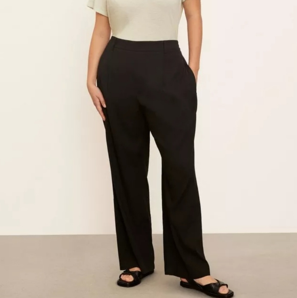 Vince Black Pull-On Pants.